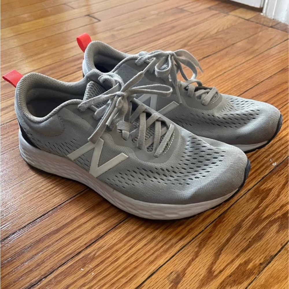 New Balance Light Gray Sneakers